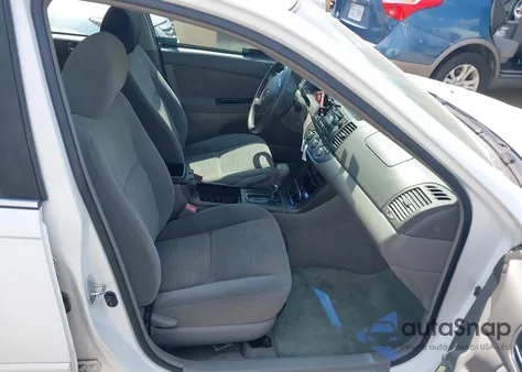 2005 Toyota Camry Le from USA, damaged, VIN 4T1BE32K05U529521